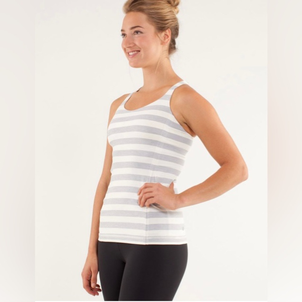 Lululemon Free to be Tank 🍋